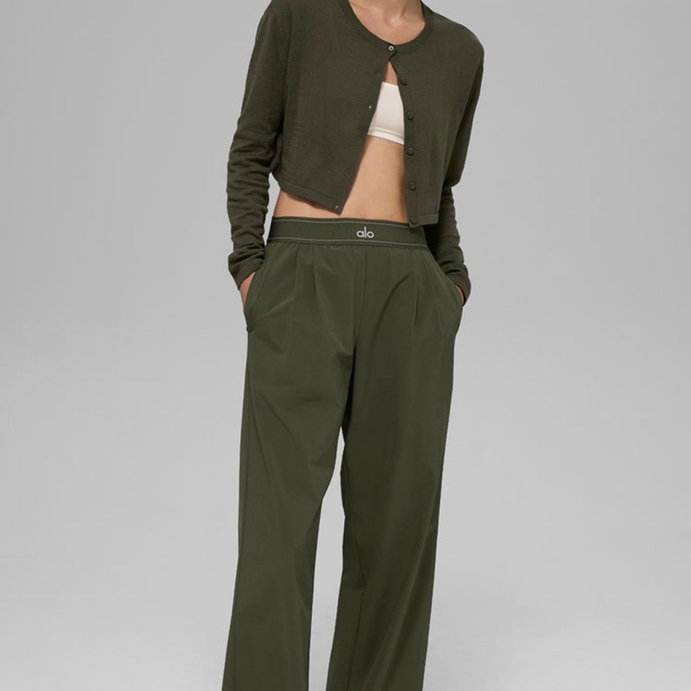 ALO XS Suit Up Trousers (Regular)GREEN OLIVE (NOT Olive Green) RARE RARE RARE